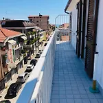 D Annunzio House 4*
