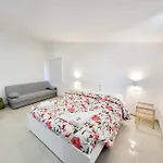 Bed & Breakfast D Annunzio House Martinsicuro