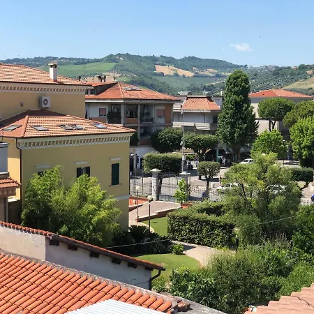 D Annunzio House فندق مبيت وإفطار