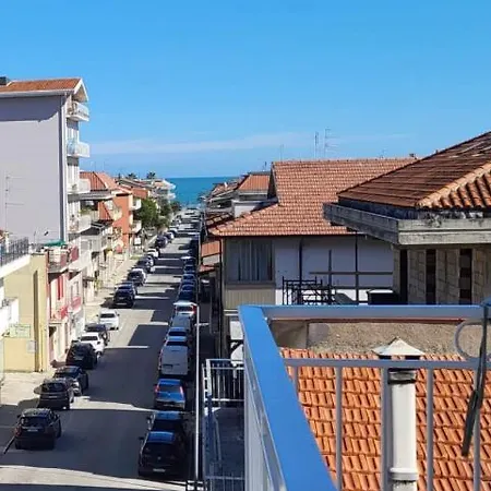 D Annunziohouse Panzió *