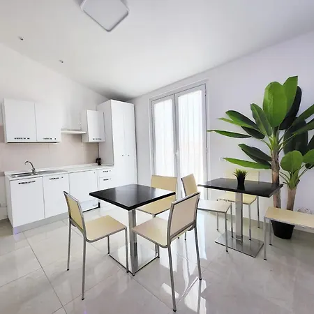 D Annunzio House 马帝斯兹罗