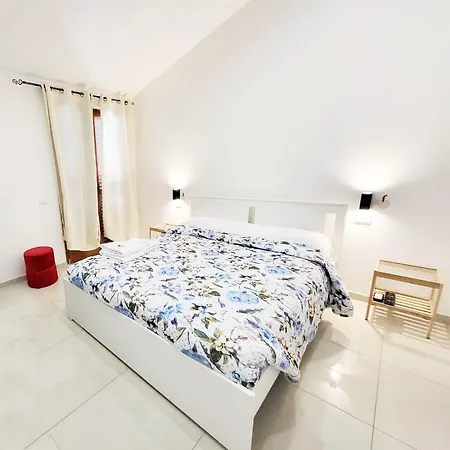 D Annunziohouse Panzió *