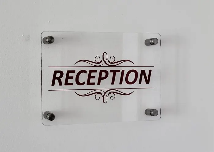 D Annunzio House فندق مبيت وإفطار مارتينسيكورو