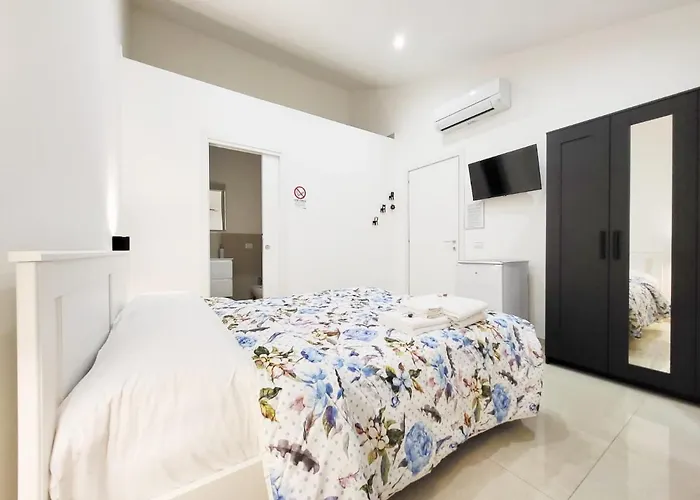 D Annunzio House فندق مبيت وإفطار 3*